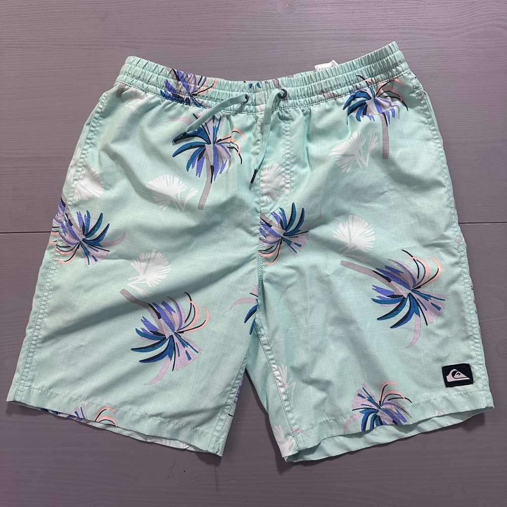 Quicksilver Boys XL Swim Shorts Aqua/Mint green